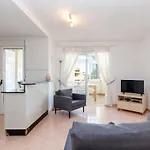 شقة La Rosaleda-3 By Interhome *